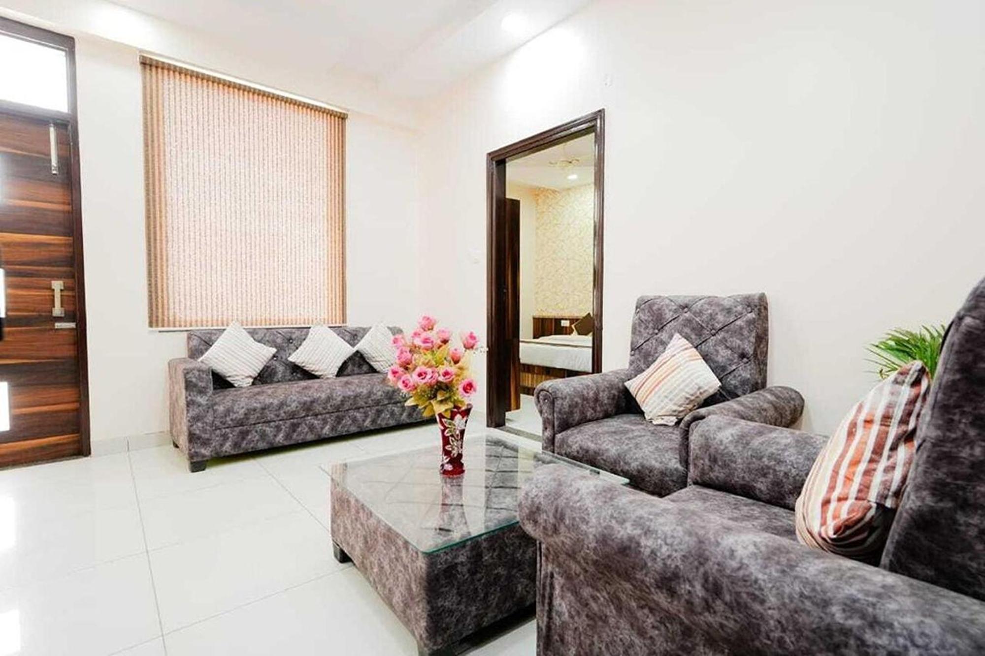 Hotel Olive Greens Jaipur Buitenkant foto