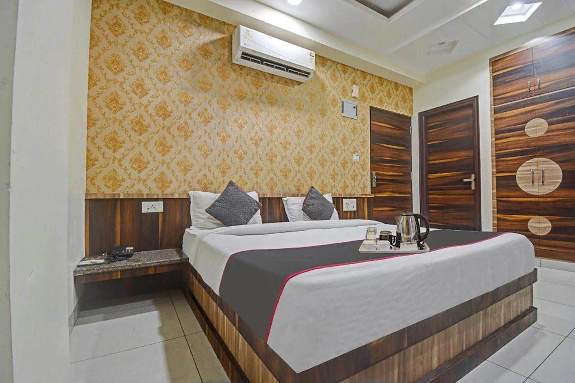 Hotel Olive Greens Jaipur Buitenkant foto